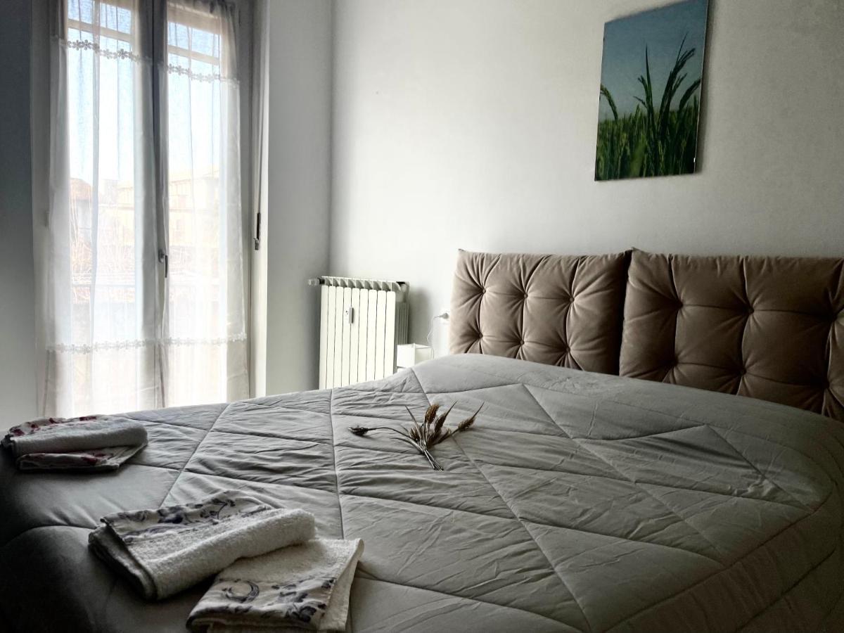 Appartamento Le Risaie Vercelli Bagian luar foto